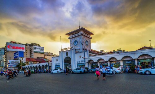 The biggest local market in Saigon